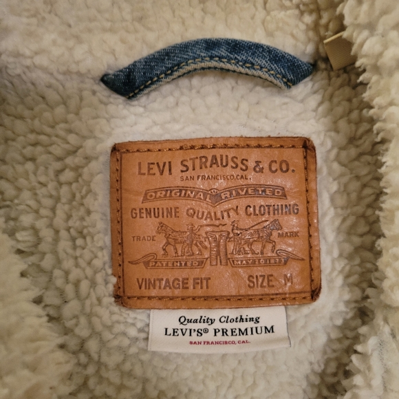 Levis fleece-lined denim jacket - Picture 2 of 6